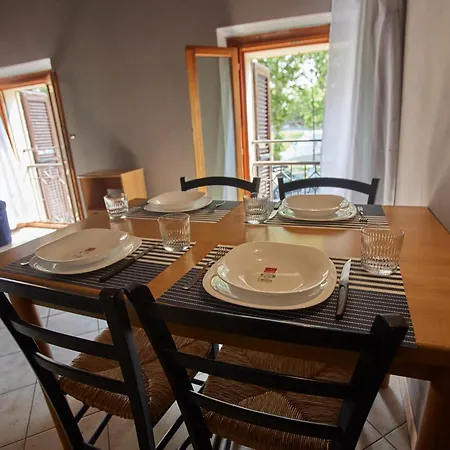 Lägenhet Appartmento In Piazza Ariostea