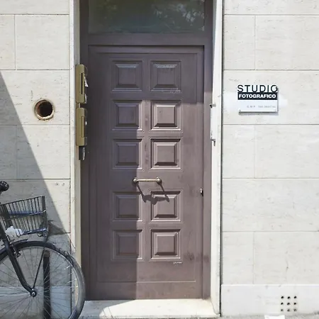 Appartmento In Piazza Ariostea Lägenhet Ferrara