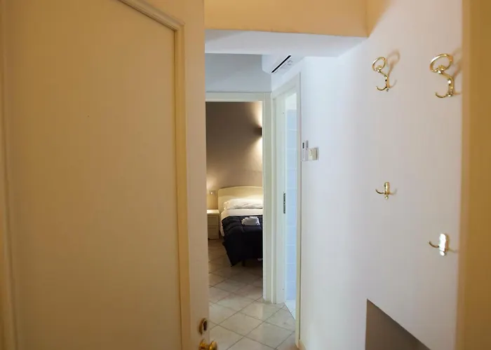 Appartmento In Piazza Ariostea Apartamento *